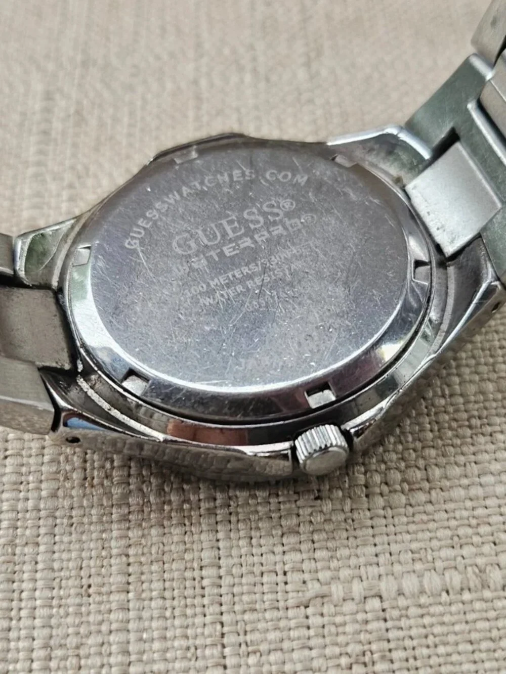 Vintage Guess Waterpro Men Wristwatch Date Calendar Analog Quartz Wrist Watch